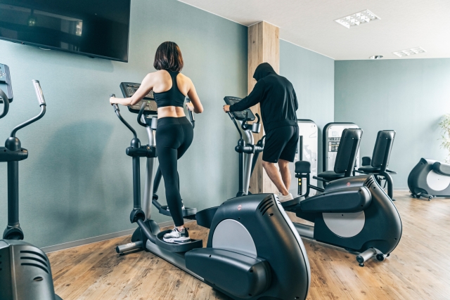 姿勢改善　歩行改善　歩き方　身体の使い方　正しい動かし方　バランス　階段の登り降り　ジョギング